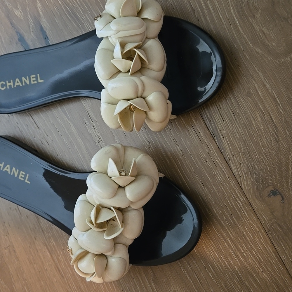 Chanel rubber slides with flower 37 - Picture 17 of 17